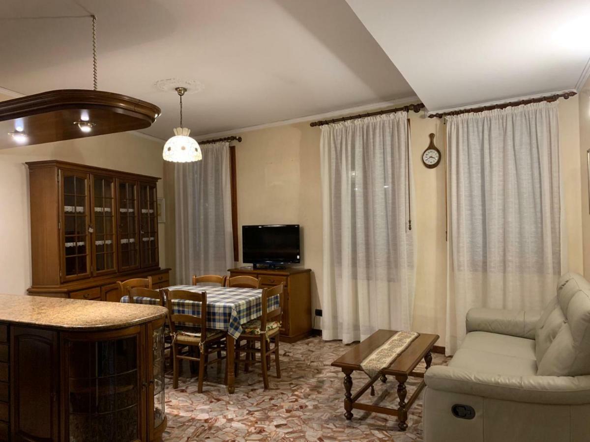 Gio'S House Hotel Venesia Bagian luar foto