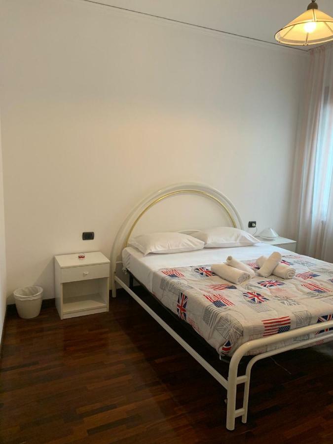 Gio'S House Hotel Venesia Bagian luar foto